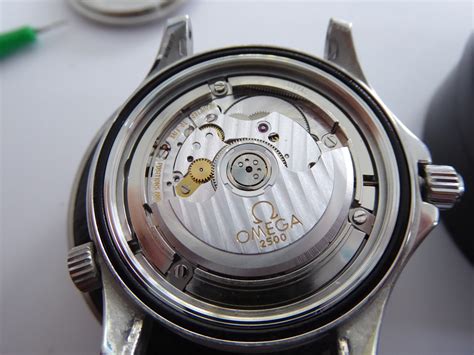 omega 2500 movement review